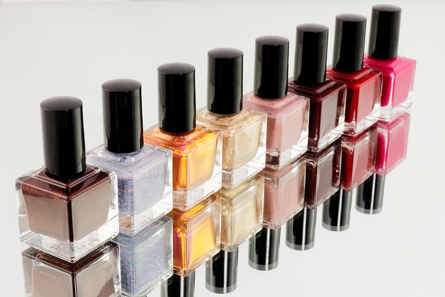 Trendy w nail art: Jakie techniki będą modne w 2024 roku?
